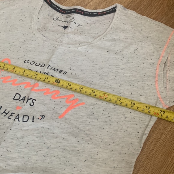 Pajama Set - Picture 3 of 7